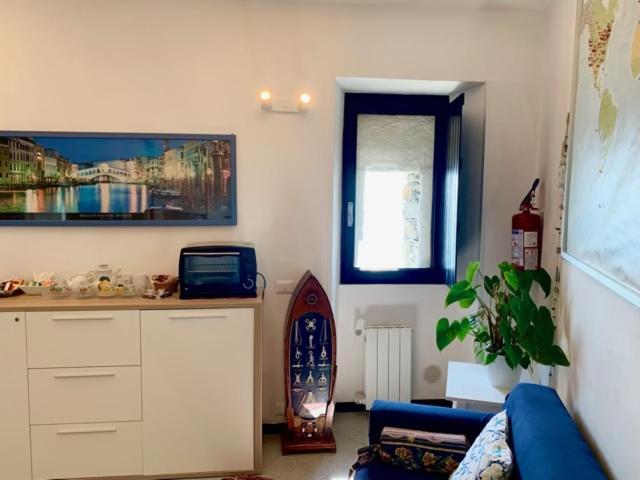 La Marina Tower Apartment With Private Sea View Terrace Вернаца Екстериор снимка